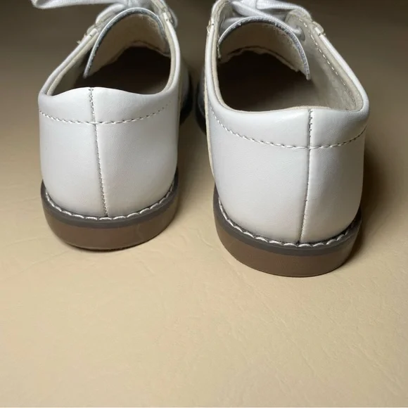 Footmates Classic White and Tan Boys Shoes style “cheer” - Picture 7 of 8